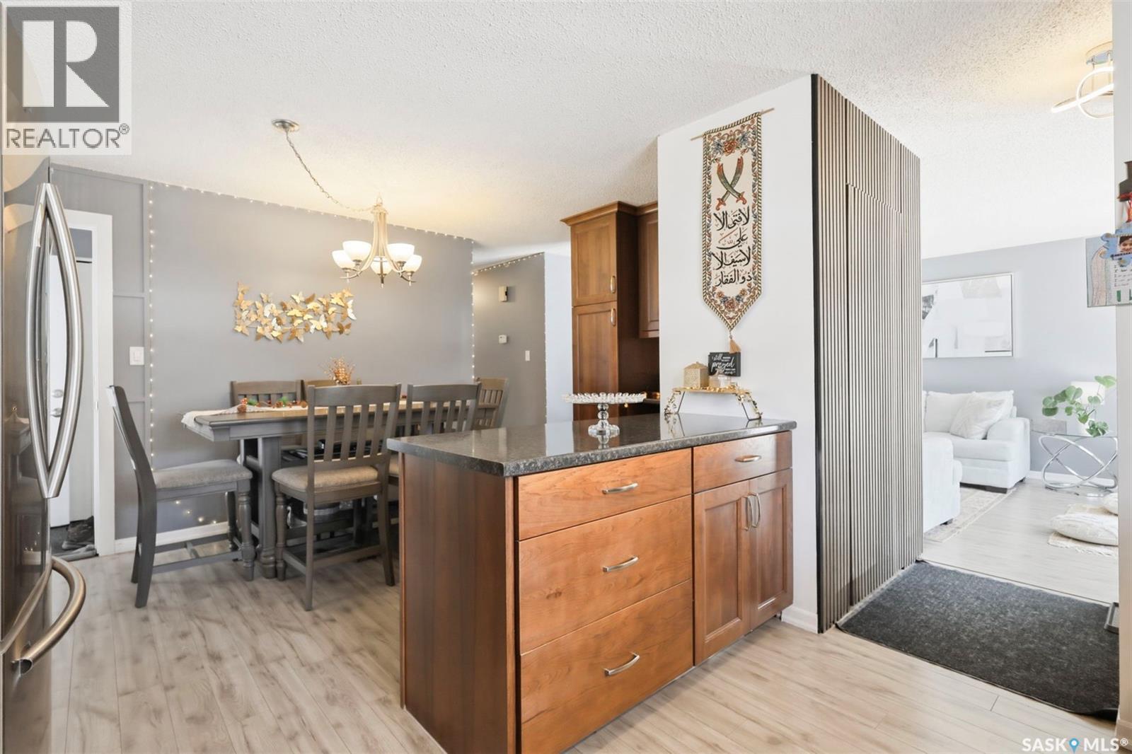 335 Avondale Road, Saskatoon, SK - Indoor