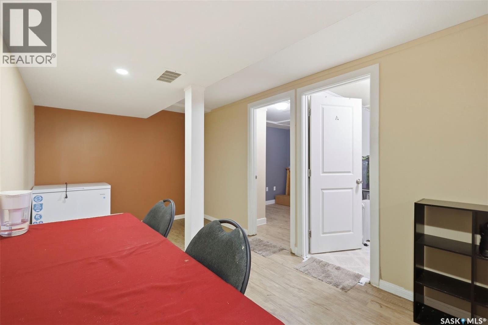 335 Avondale Road, Saskatoon, SK - Indoor