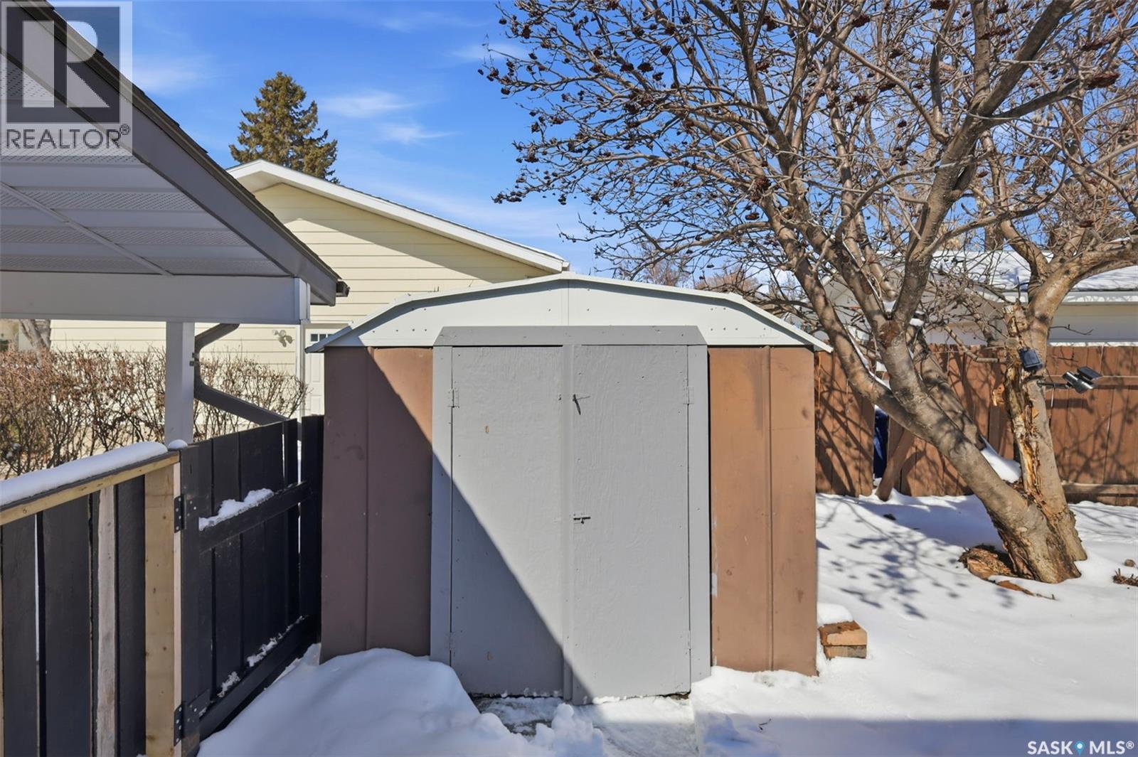 335 Avondale Road, Saskatoon, SK - Outdoor