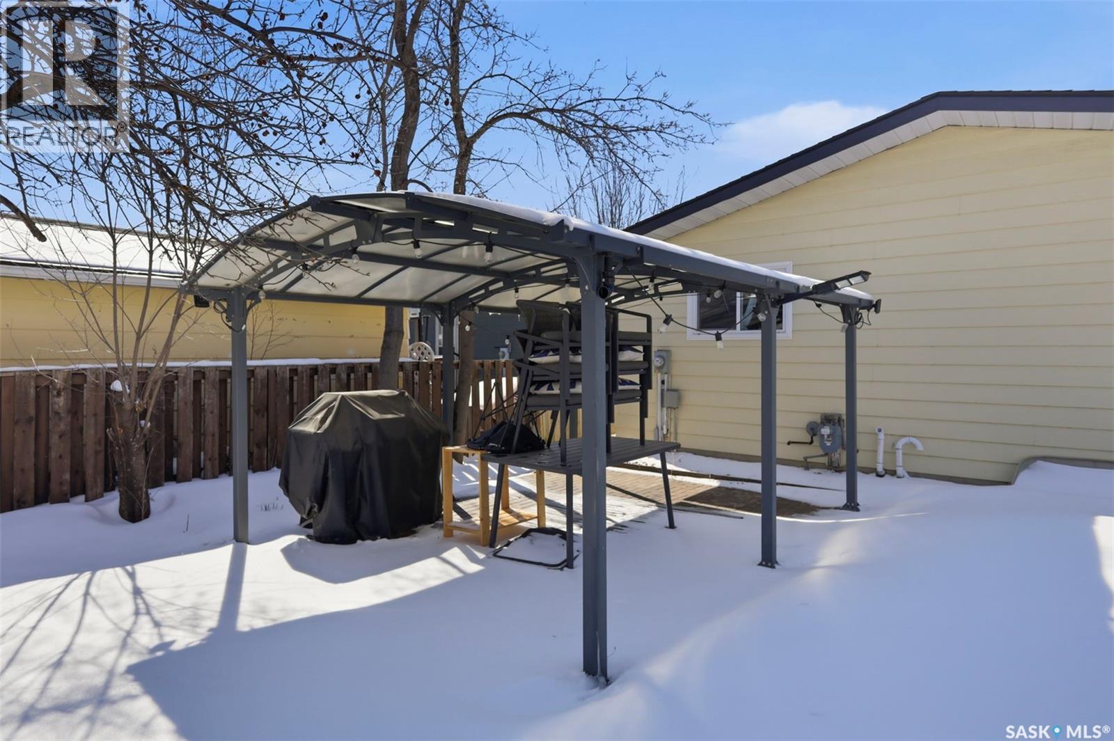 335 Avondale Road, Saskatoon, SK - Outdoor