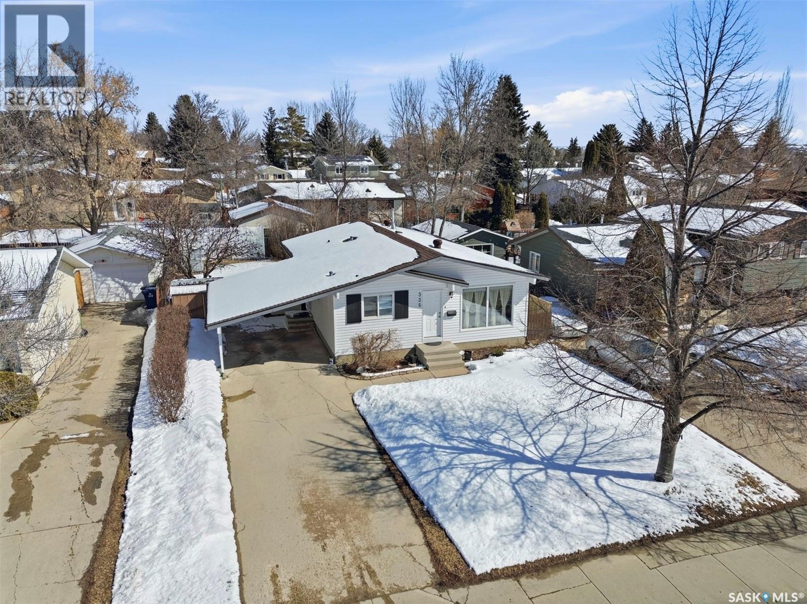 335 Avondale Road, Saskatoon, SK - Outdoor