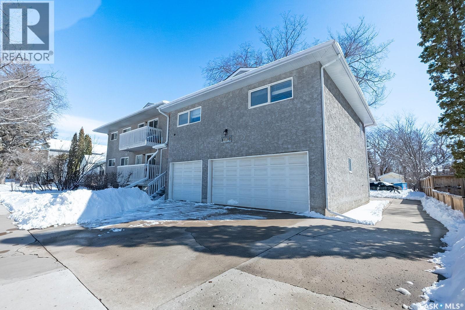 B 1014 Colony Street, Saskatoon, SK - Outdoor