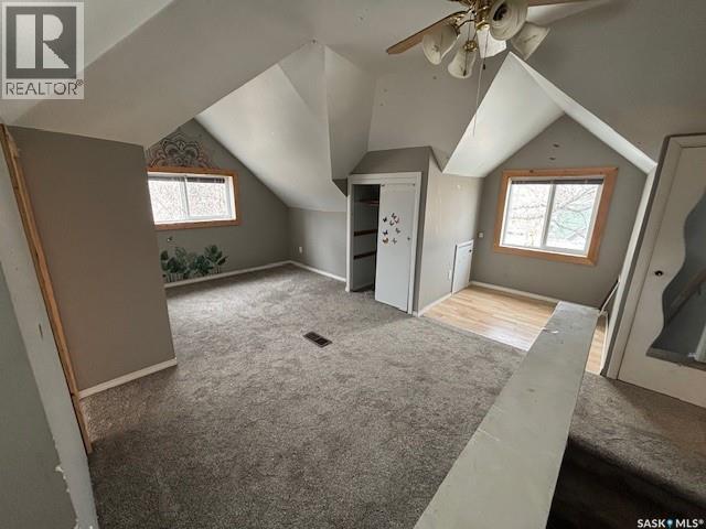 617 Bison Avenue, Weyburn, SK - Indoor Photo Showing Other Room