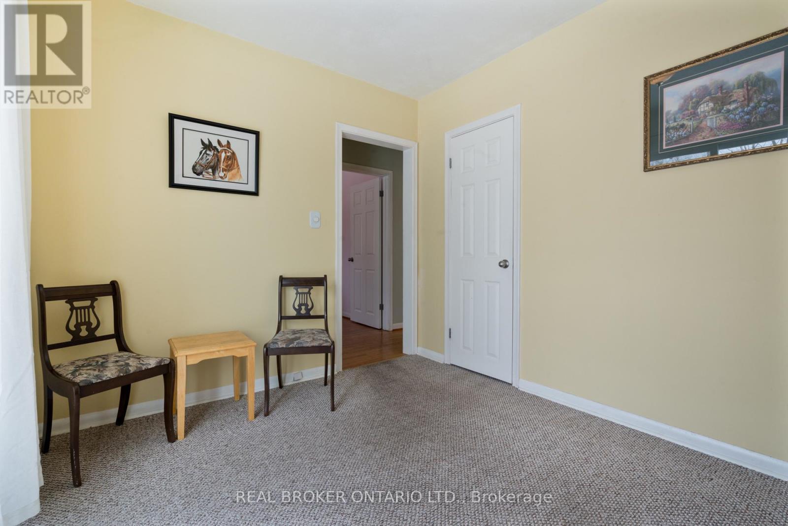 20 Cardinal Drive, Hamilton, ON - Indoor
