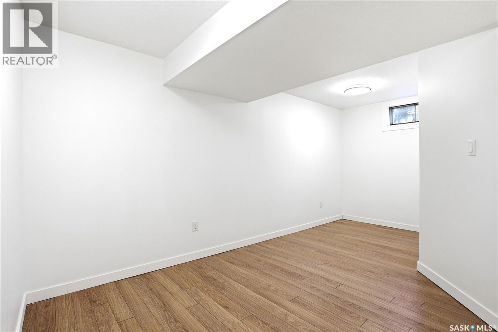 3814 25Th Avenue, Regina, SK - Indoor Photo Showing Other Room