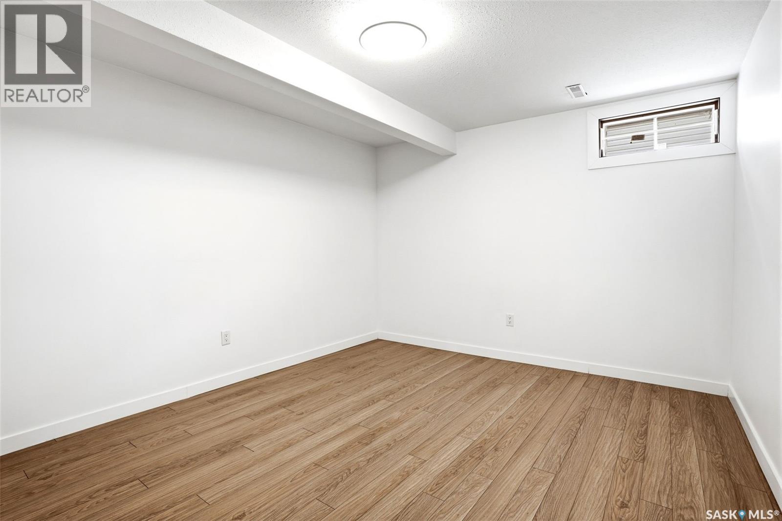 3814 25Th Avenue, Regina, SK - Indoor Photo Showing Other Room