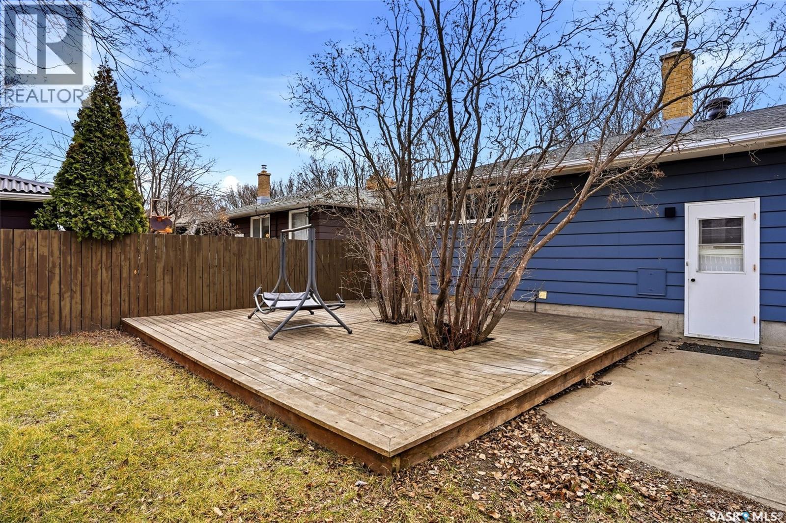 3814 25Th Avenue, Regina, SK - Outdoor