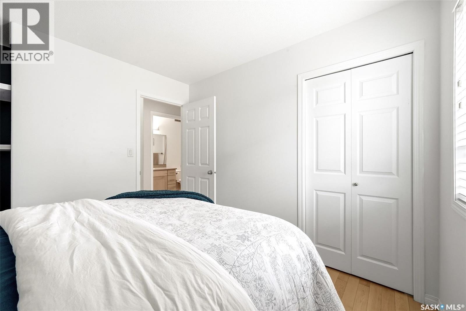 11 Fairway Crescent, White City, SK - Indoor Photo Showing Bedroom