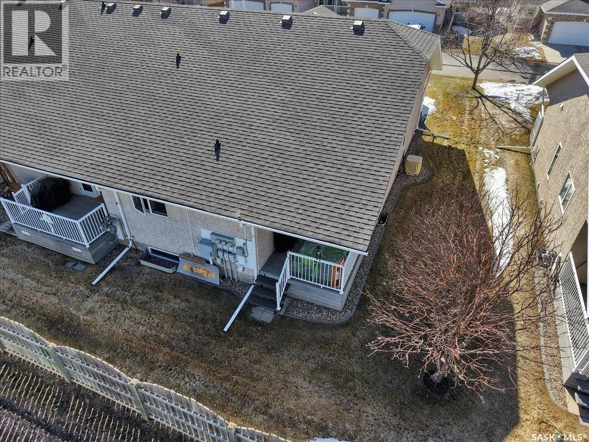 4 Crystal Villa, Warman, SK - Outdoor