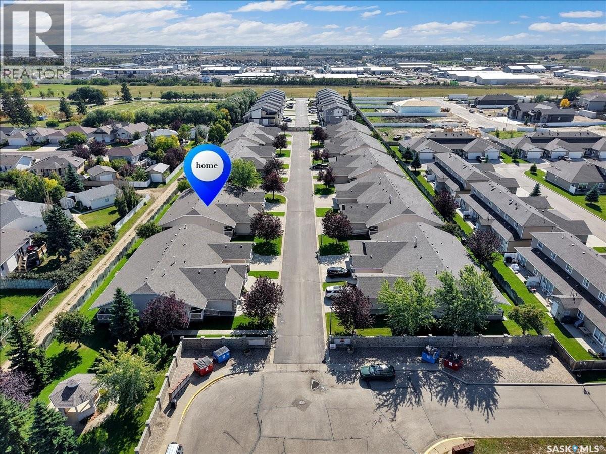 4 Crystal Villa, Warman, SK - Outdoor With View