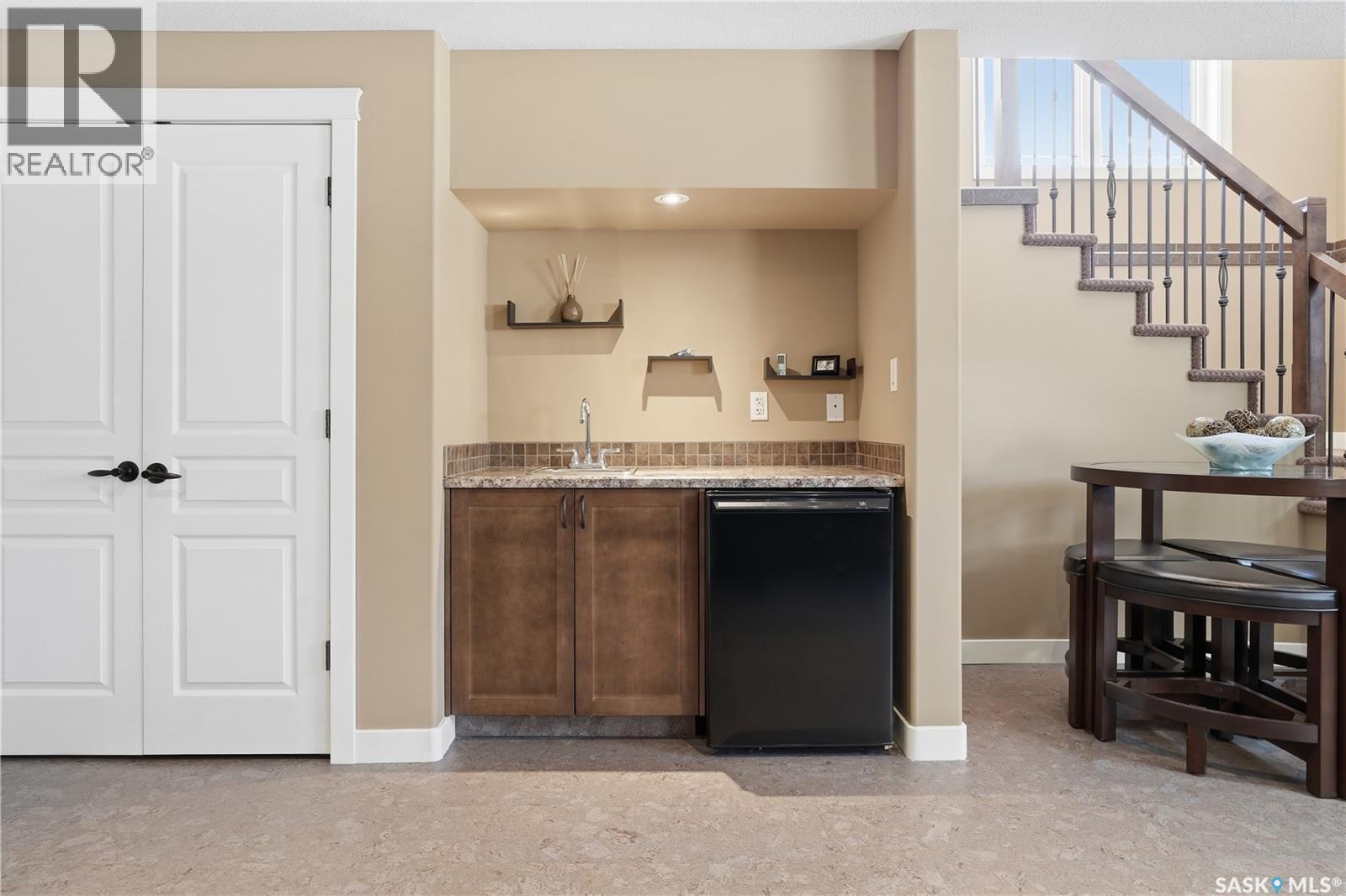 4150 Goldfinch Way, Regina, SK - Indoor