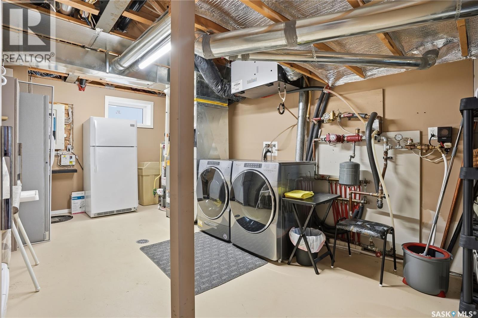 4150 Goldfinch Way, Regina, SK - Indoor Photo Showing Other Room