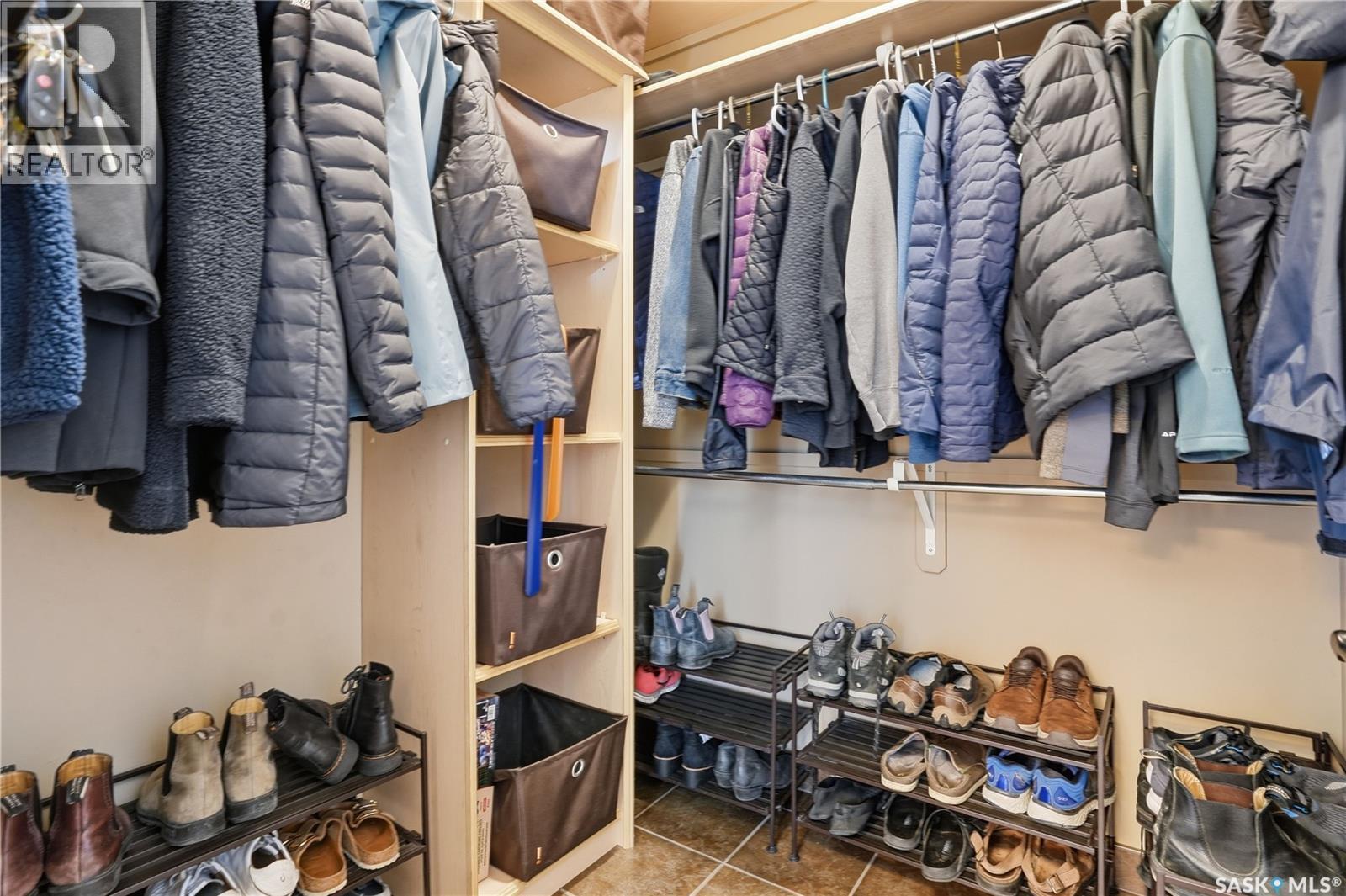 4150 Goldfinch Way, Regina, SK - Indoor With Storage