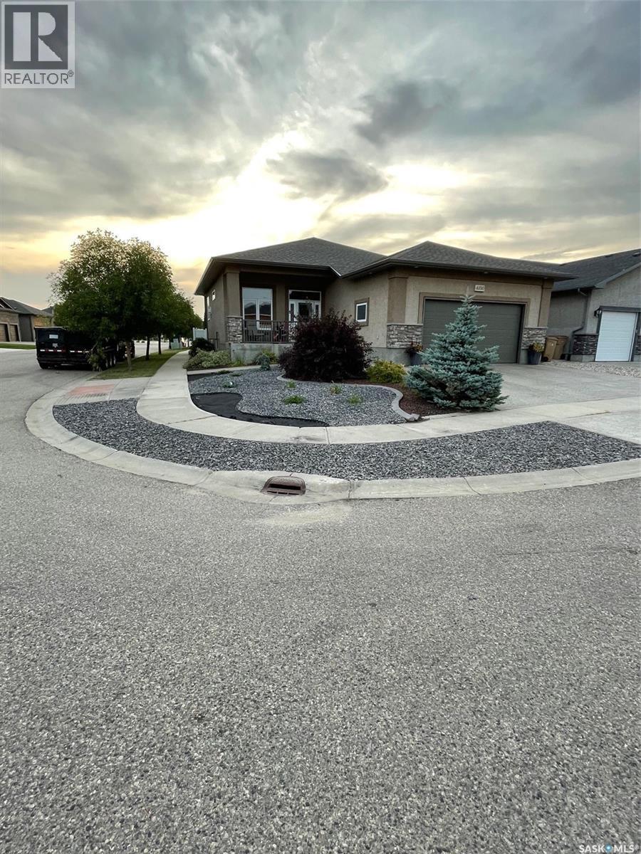 4150 Goldfinch Way, Regina, SK - Outdoor
