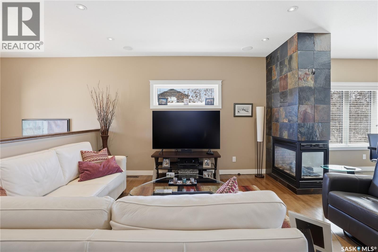 4150 Goldfinch Way, Regina, SK - Indoor Photo Showing Living Room