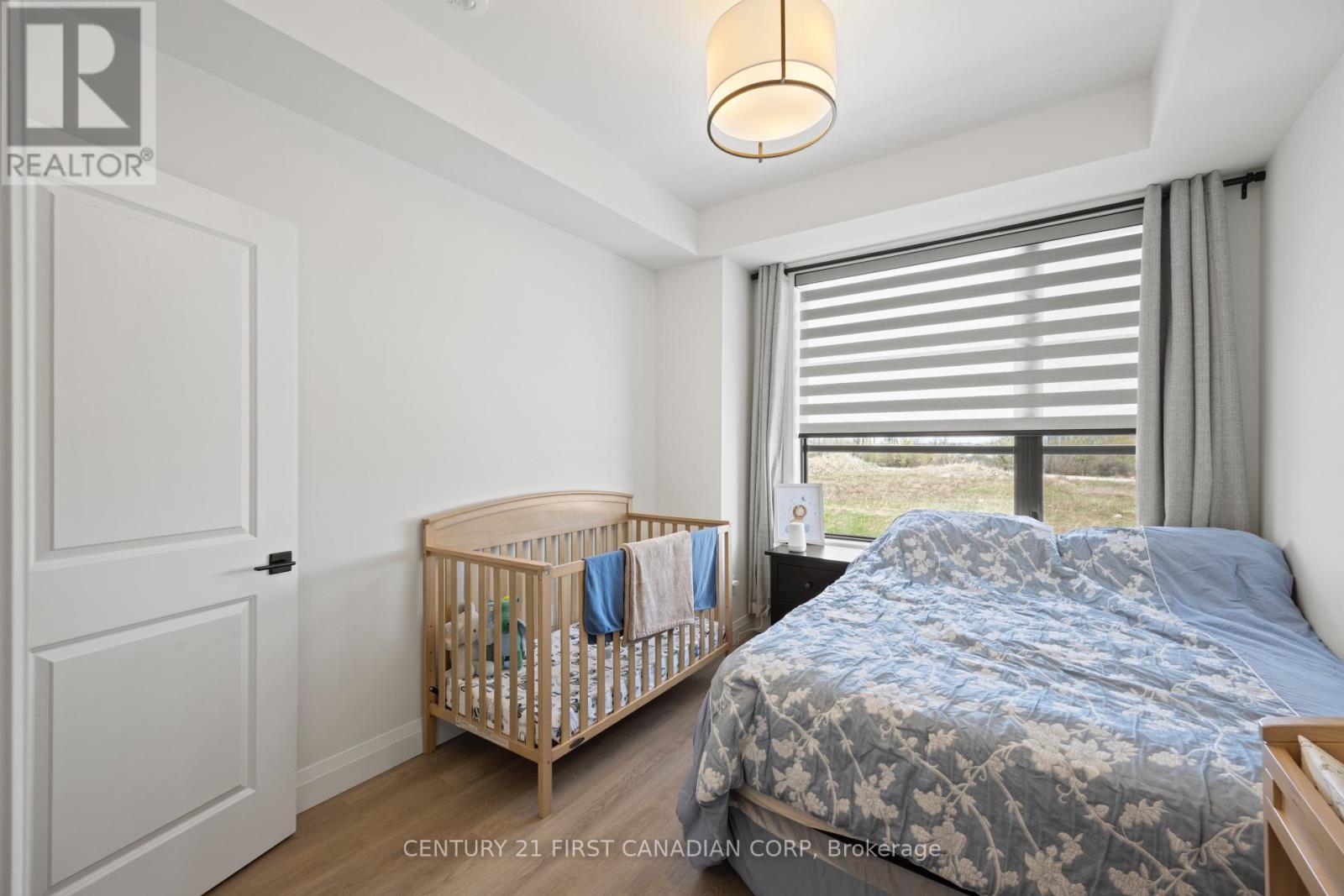187 - 3900 Savoy Street, London South (South V), ON - Indoor Photo Showing Bedroom