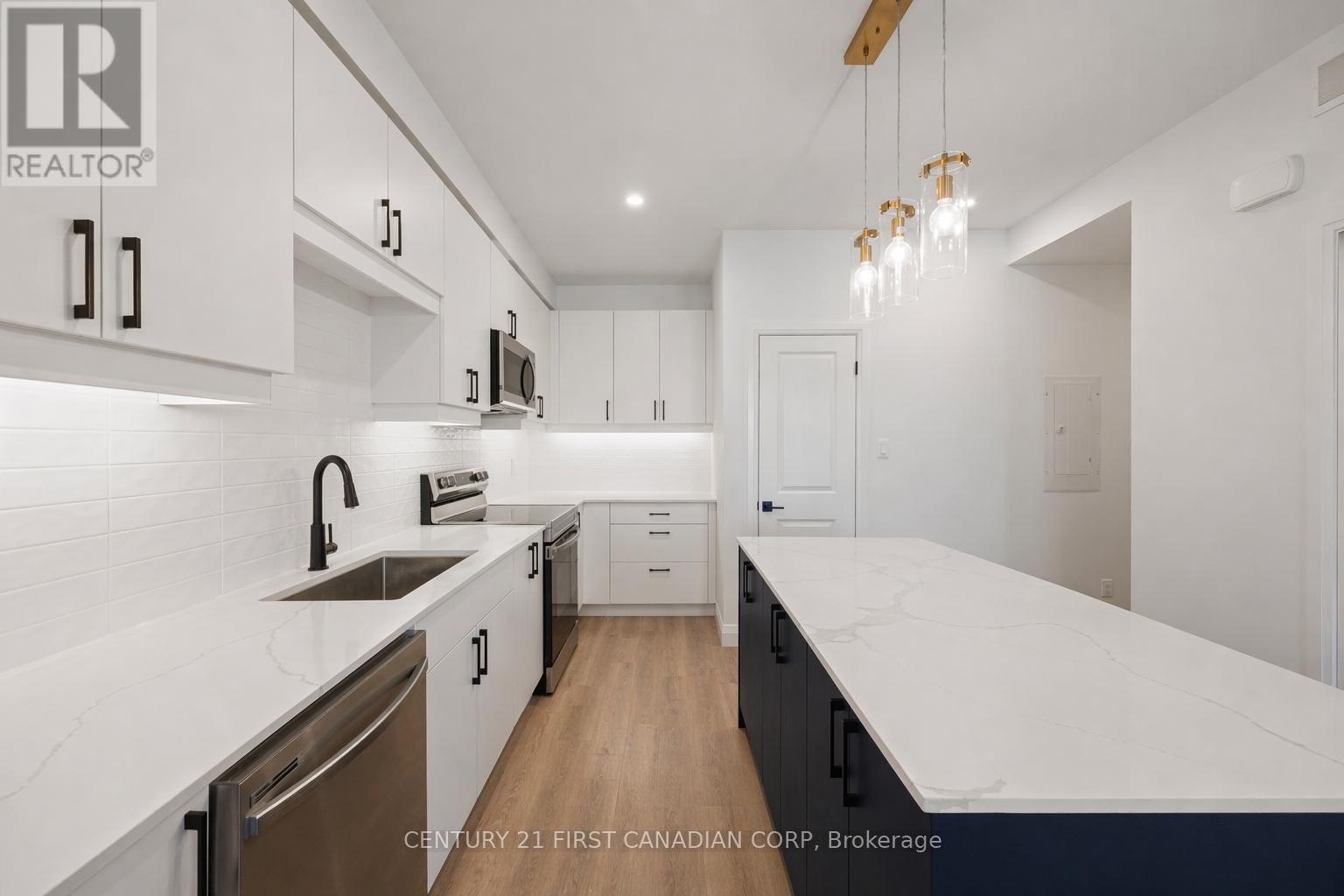 187 - 3900 Savoy Street, London South (South V), ON - Indoor Photo Showing Kitchen With Upgraded Kitchen