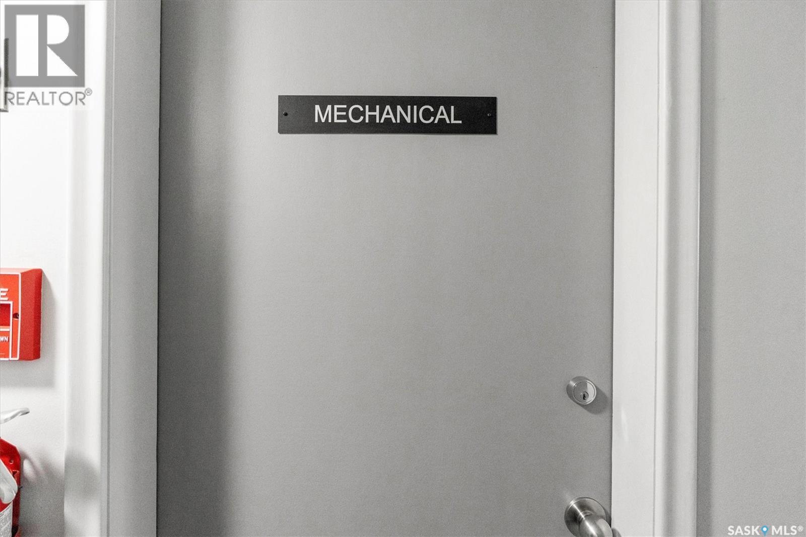 424 3Rd Avenue N, Saskatoon, SK - Indoor