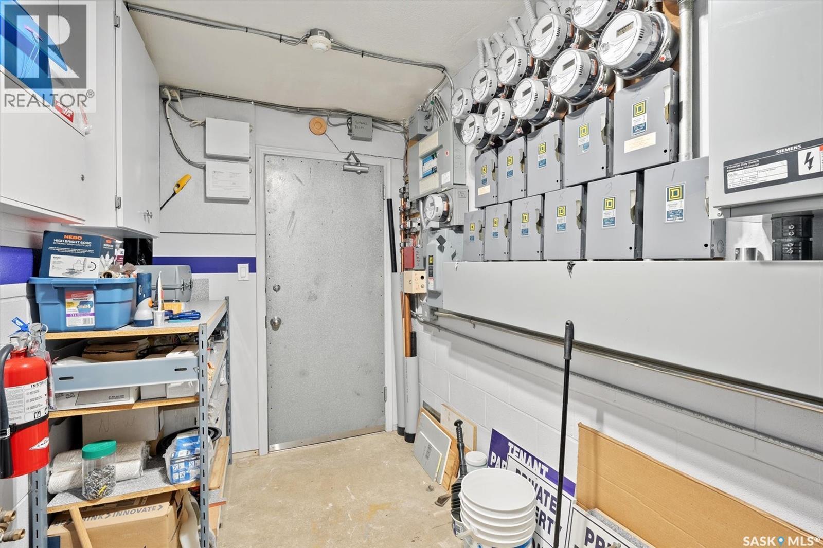 424 3Rd Avenue N, Saskatoon, SK - Indoor