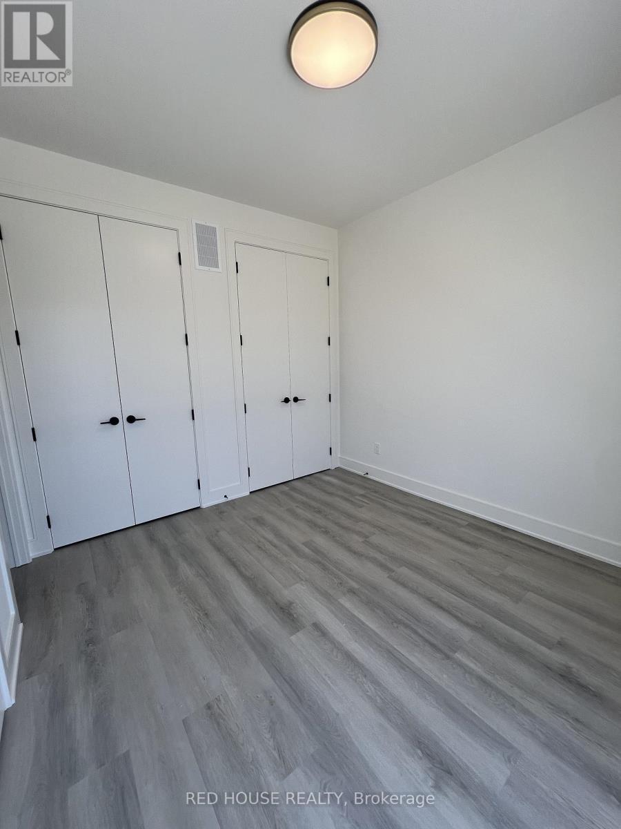 40 Everett Common, St. Catharines, ON - Indoor Photo Showing Garage