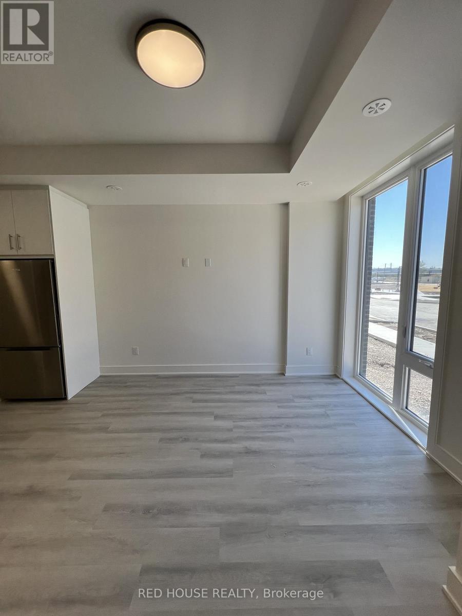 40 Everett Common, St. Catharines, ON - Indoor Photo Showing Other Room