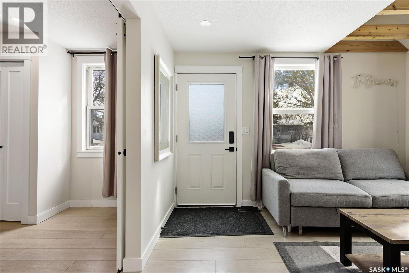 358 St John Street, Regina, SK - Indoor