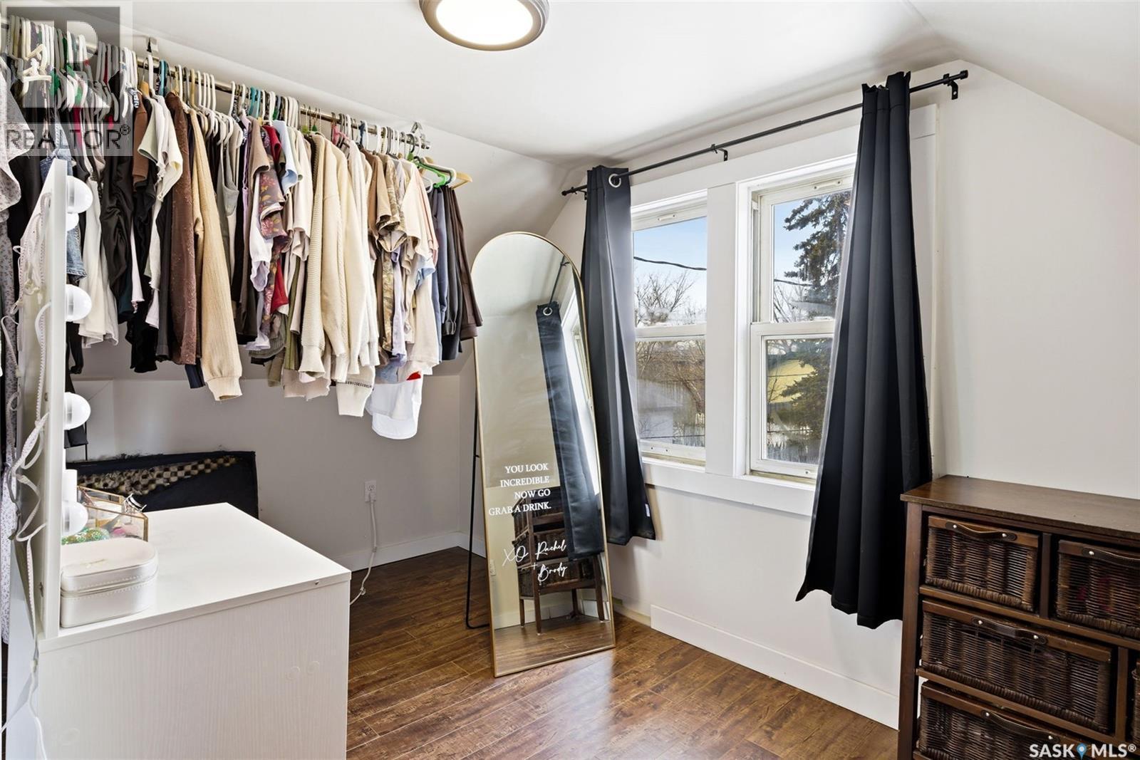 358 St John Street, Regina, SK - Indoor With Storage