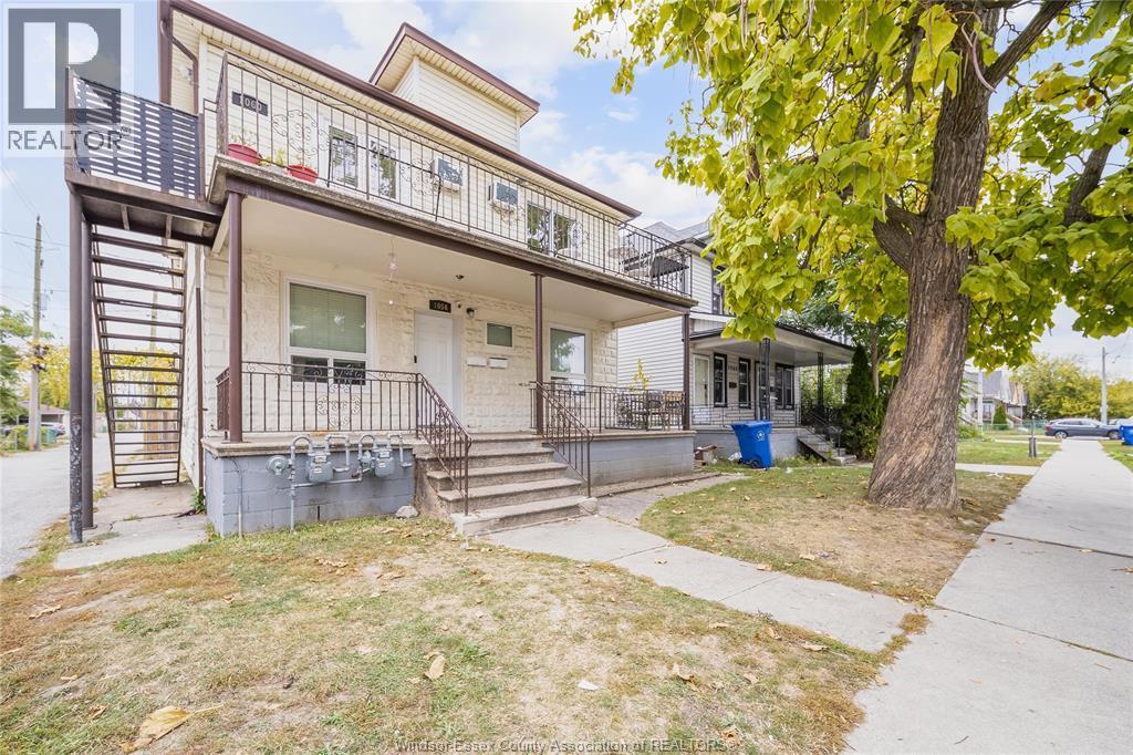 1056-60 Niagara, Windsor, ON - Outdoor With Deck Patio Veranda