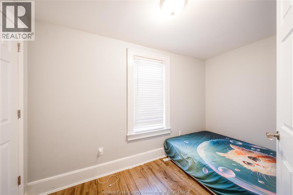 1056-60 Niagara, Windsor, ON - Indoor Photo Showing Bedroom