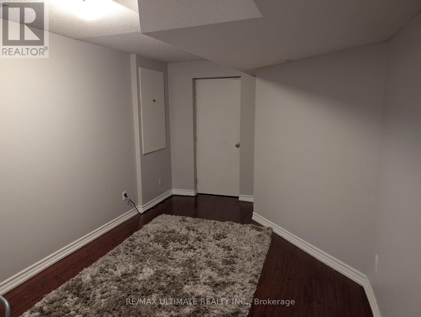 3434 Crimson King Circle, Mississauga, ON - Indoor Photo Showing Other Room