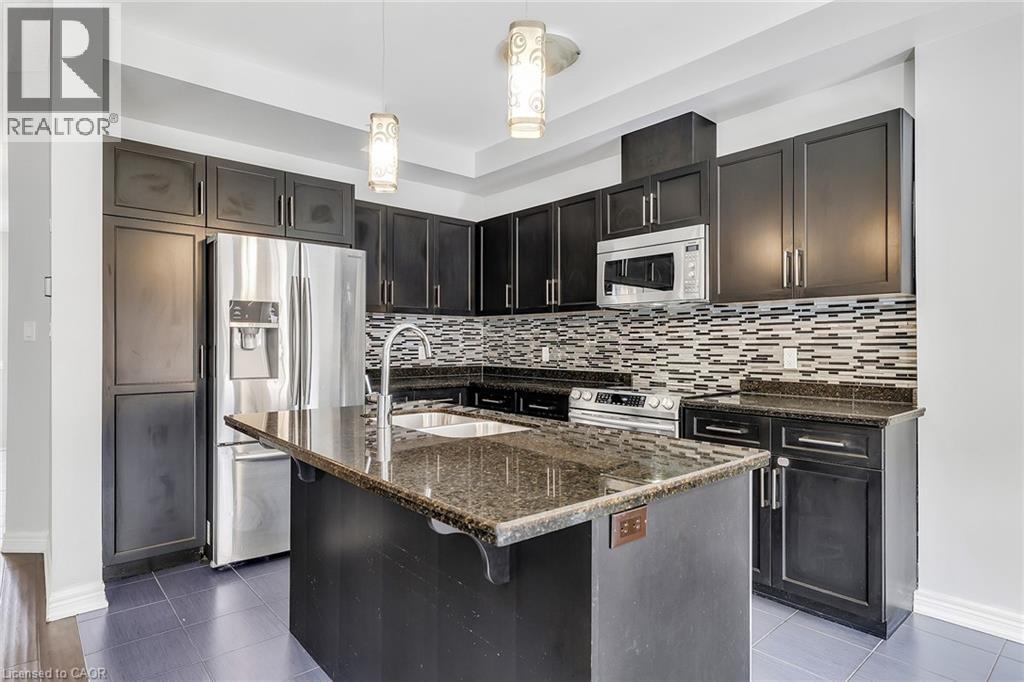 89 Sonoma Valley Crescent, Hamilton, ON - Indoor Photo Showing Kitchen With Stainless Steel Kitchen With Double Sink With Upgraded Kitchen