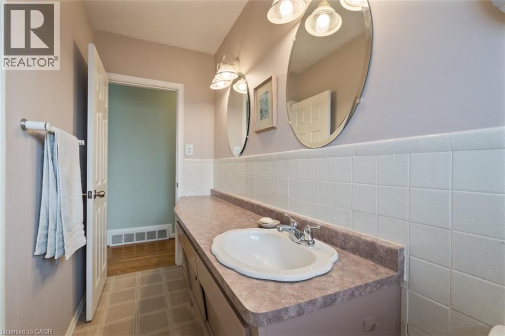 20 Cardinal Drive, Hamilton, ON