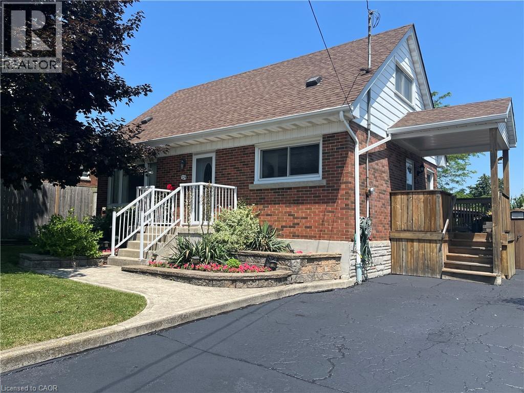 129 Broker Drive, Hamilton, ON - Outdoor
