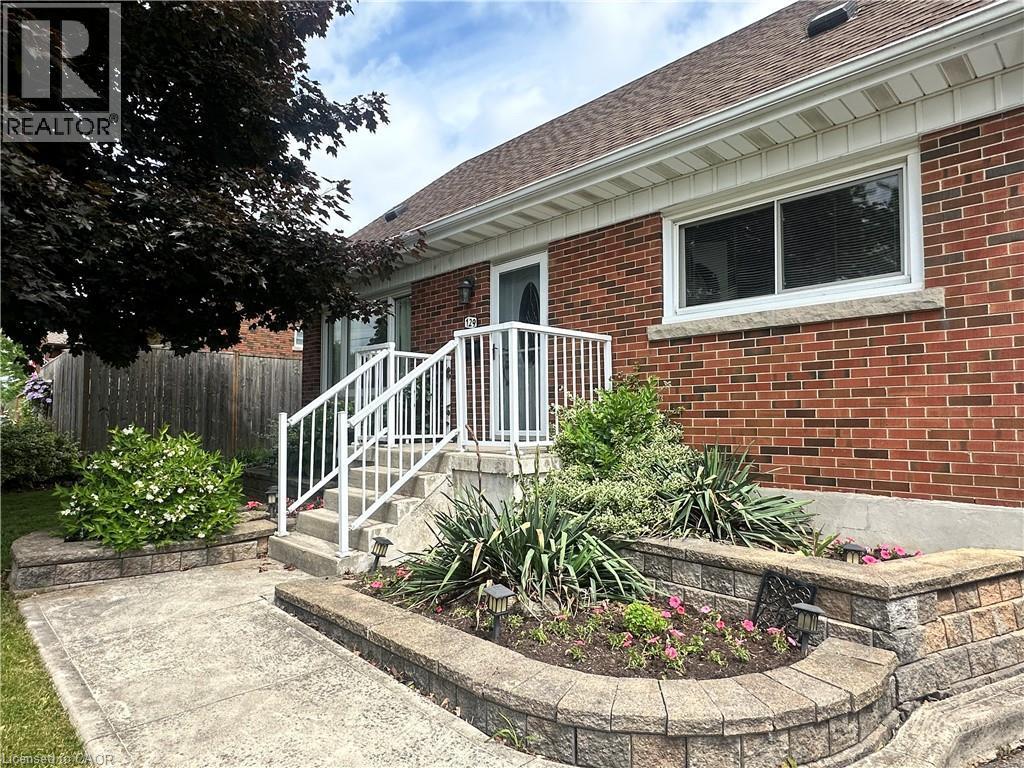 129 Broker Drive, Hamilton, ON - Outdoor