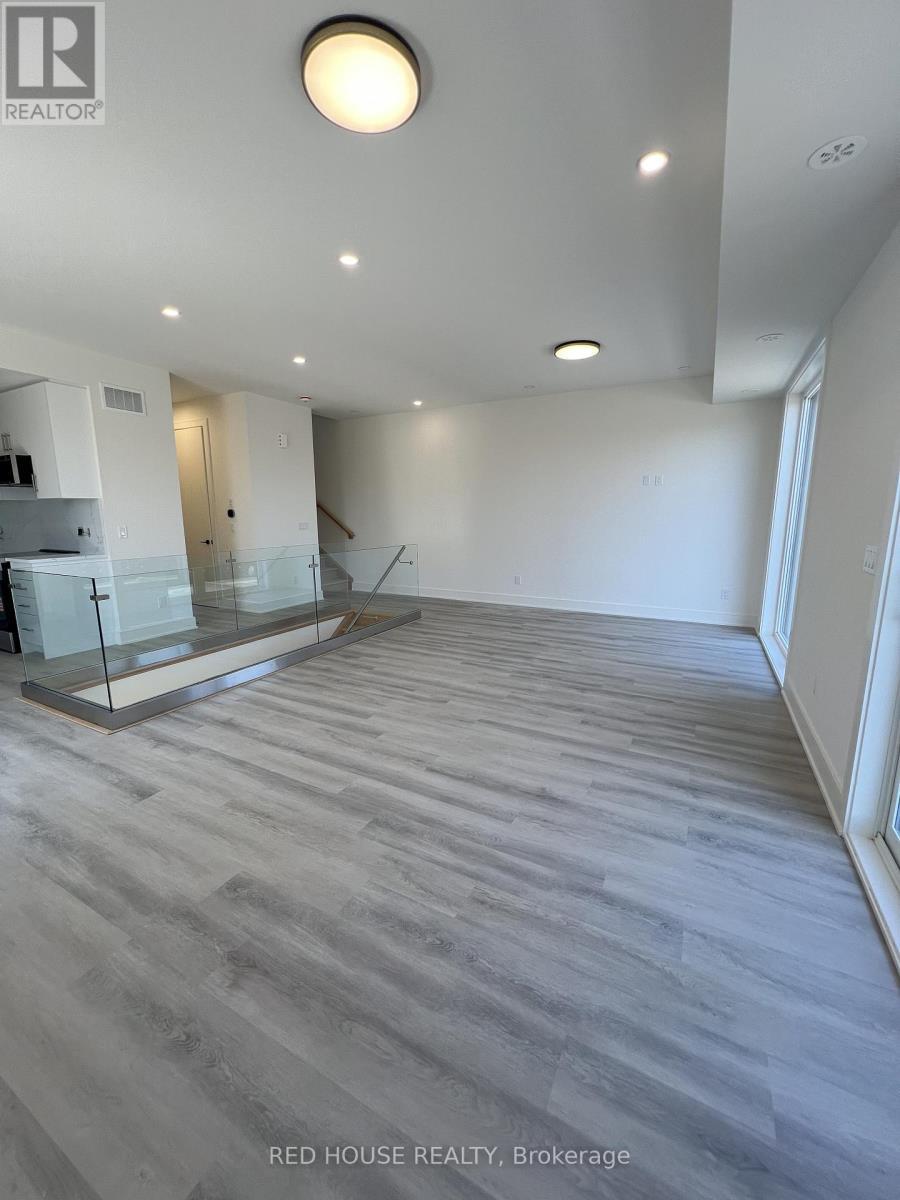 38 Everett Common, St. Catharines, ON - Indoor Photo Showing Other Room