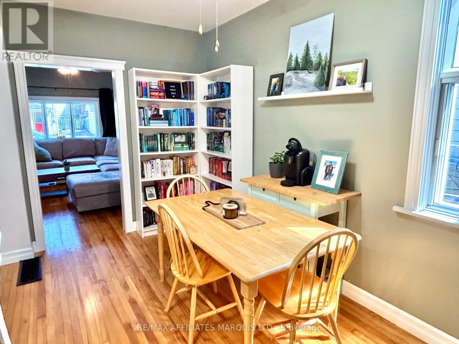 4 Seymour Avenue, Cornwall, ON - Indoor