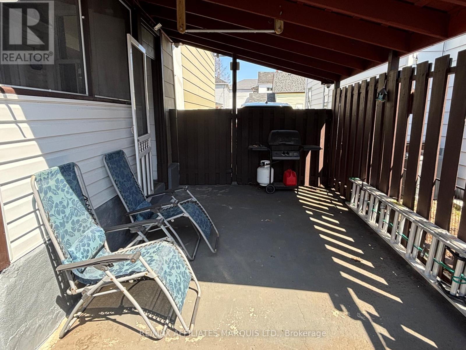 4 Seymour Avenue, Cornwall, ON - Outdoor With Exterior