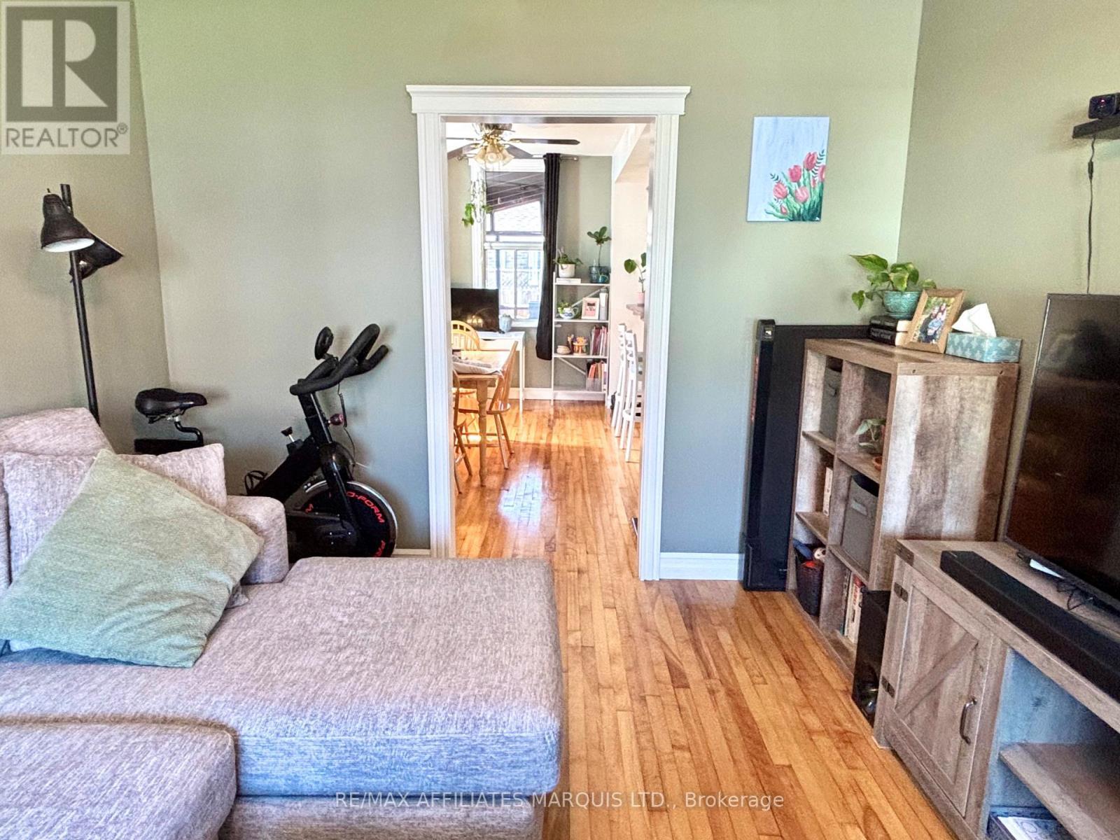 4 Seymour Avenue, Cornwall, ON - Indoor Photo Showing Bedroom