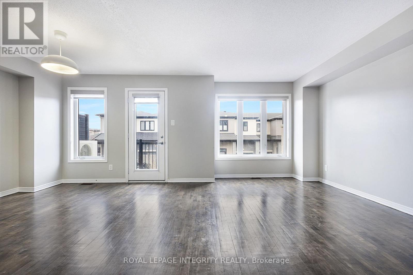 863 Element Private, Ottawa, ON - Indoor