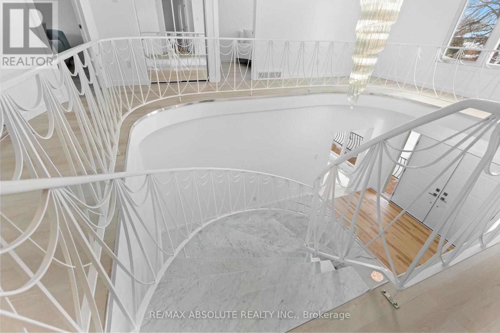 1444 Normandy Crescent, Ottawa, ON -