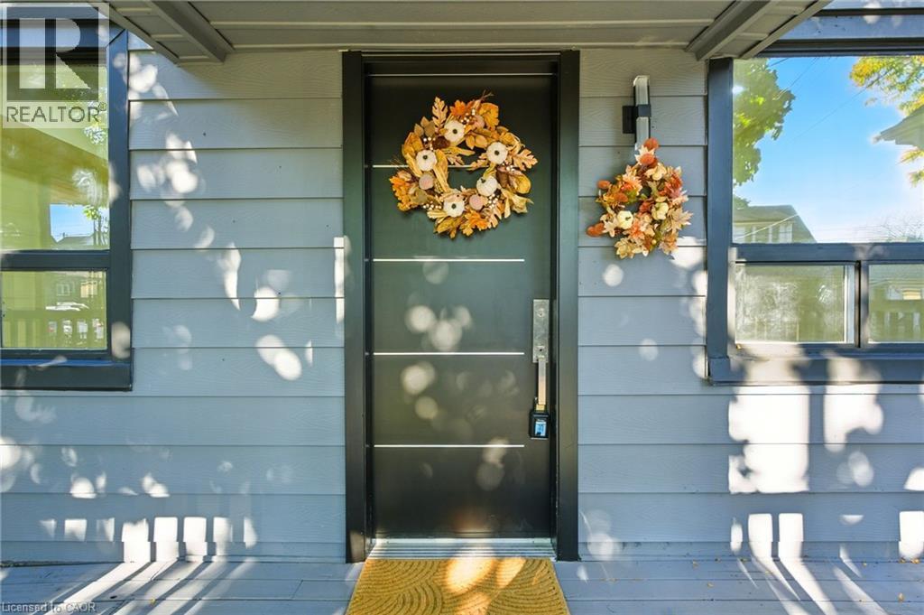 9 Alice Street, Hamilton, ON - Outdoor With Exterior