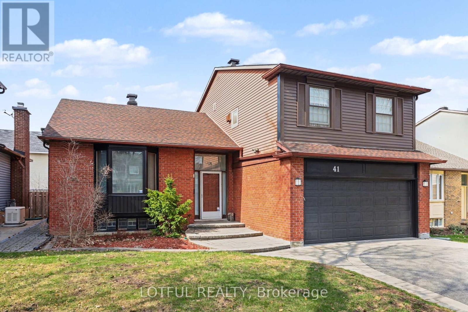 41 Pattermead Crescent, Ottawa, ON - Outdoor