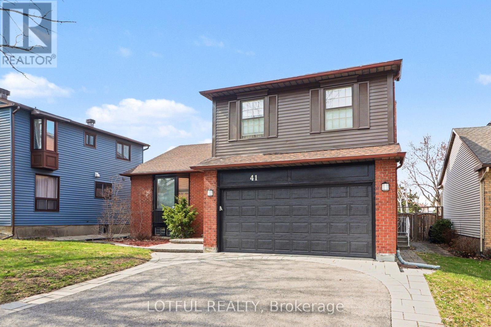 41 Pattermead Crescent, Ottawa, ON - Outdoor
