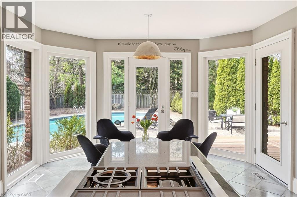 356 Shoreacres Road, Burlington, ON - Indoor Photo Showing Dining Room