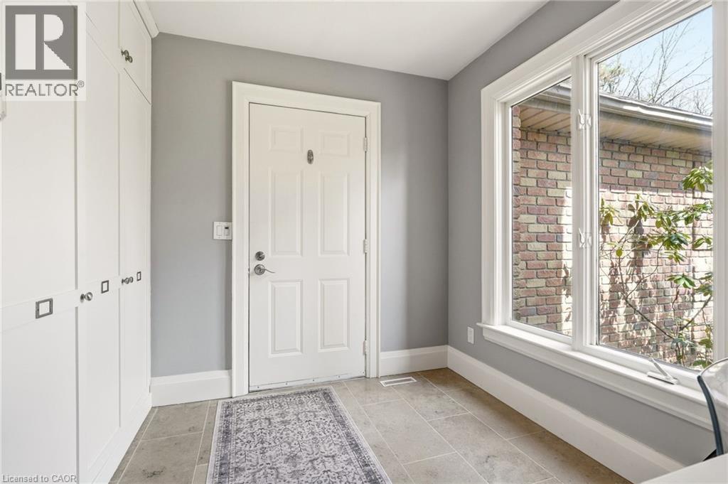 356 Shoreacres Road, Burlington, ON - Indoor Photo Showing Other Room