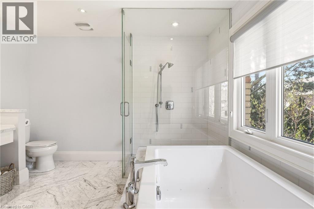356 Shoreacres Road, Burlington, ON - Indoor Photo Showing Bathroom