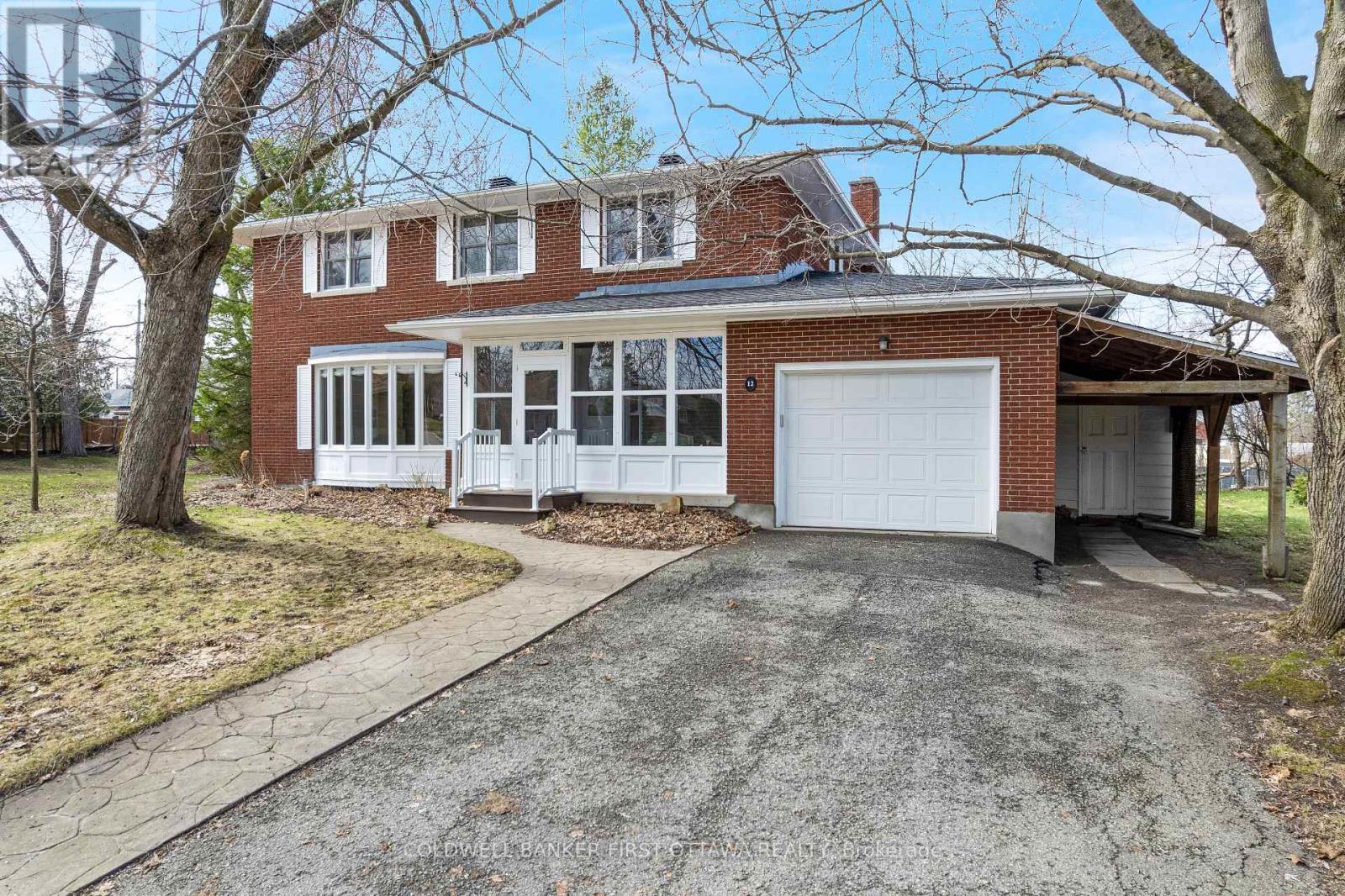 Home has attached garage with car port - 12 Glenview Crescent, Perth, ON - Outdoor
