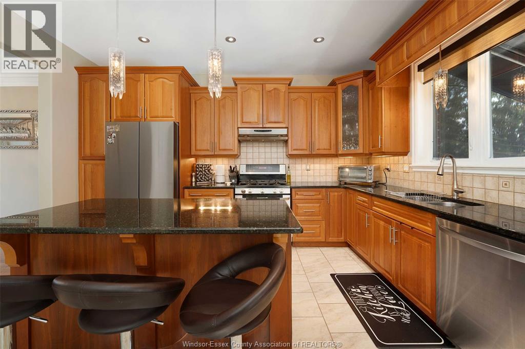 2257 Askin, Windsor, ON - Indoor Photo Showing Kitchen With Double Sink