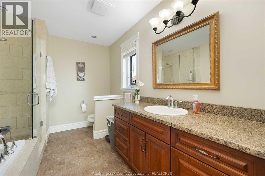 2257 Askin, Windsor, ON - Indoor Photo Showing Bathroom