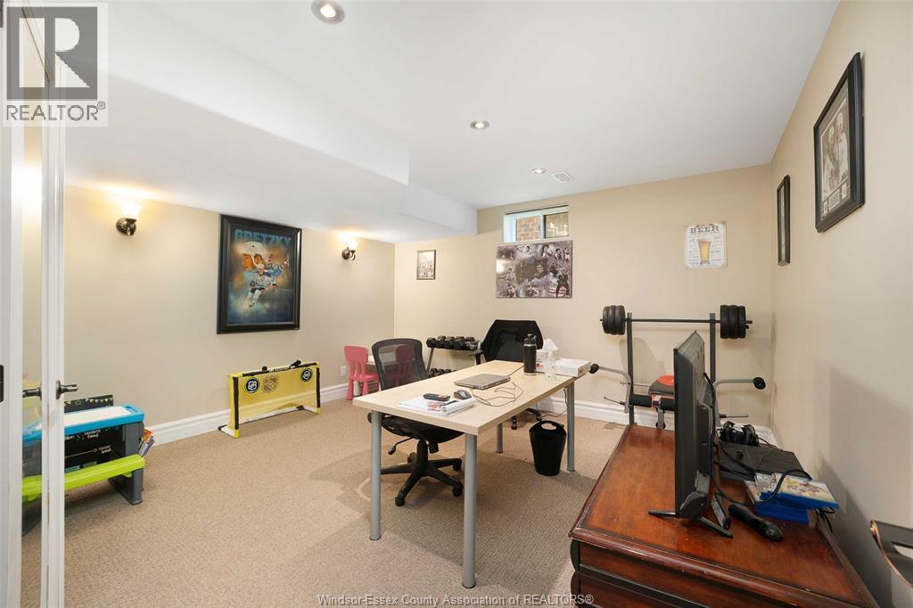 2257 Askin, Windsor, ON - Indoor Photo Showing Gym Room